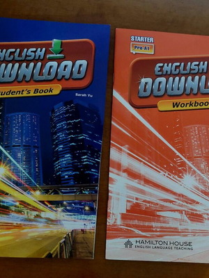 English books Pre-A1 like new, set of 2
