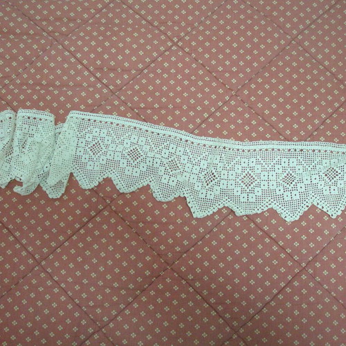 Lace new, beige ecru, dimensions 1.10x0.12-0.14 meter