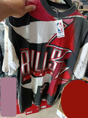 Vintage Spalding NBA Chicago Bulls T-shirt size M new with tag