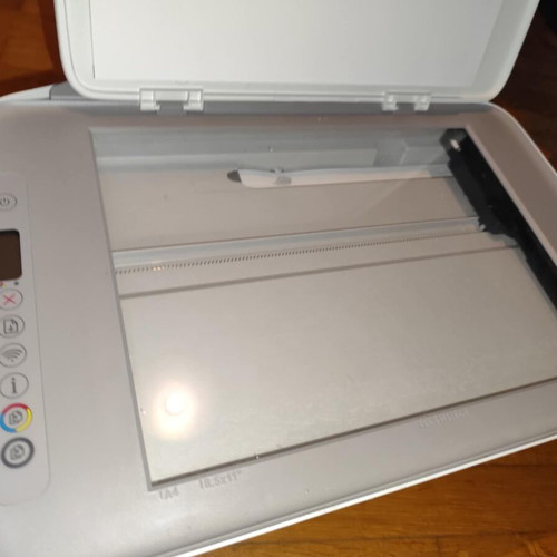 HP DeskJet 2720e All-in-One Color Inkjet Printer with WiFi and Mobile Print like new