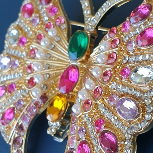 Vintage 70s large butterfly brooch, gold color with sparkling rhinestones