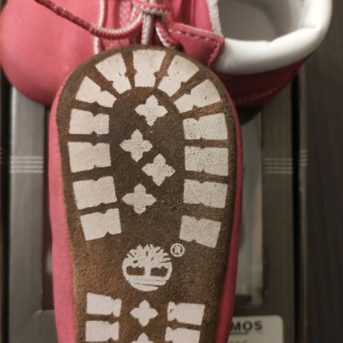 Βρεφικά παπούτσια Timberland σουετ σαν καινούργια, νούμερο 18,5
