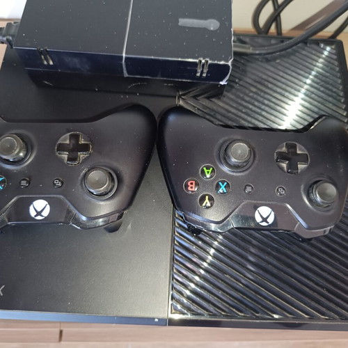 Xbox One 1TB console with 2 controllers like new