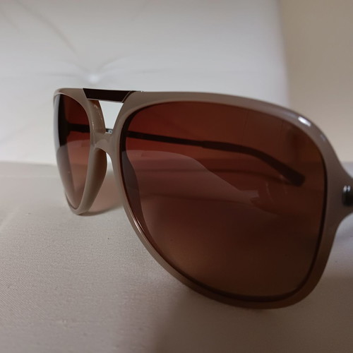 DKNY Sunglasses used, gradient lenses with case