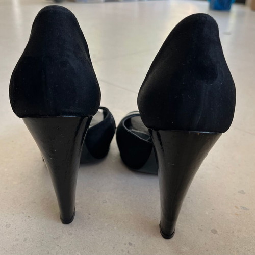 Peep toe leather Atos Lombardini heels size 39 like new, black