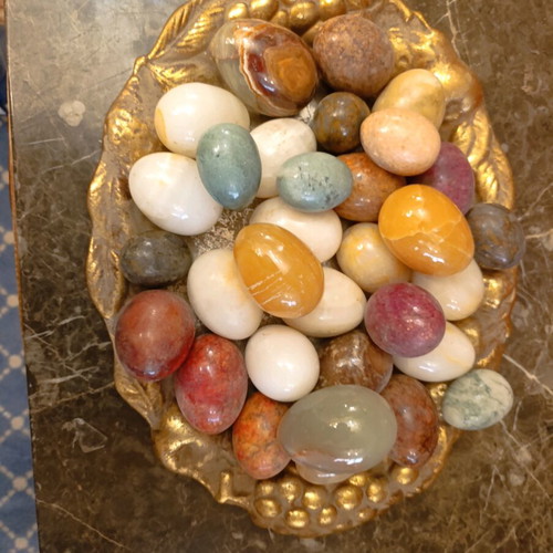 Decorative eggs used from natural semi-precious stones and marble
