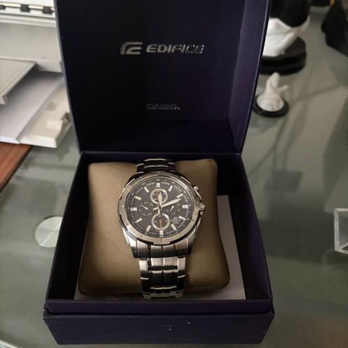 Casio Edifice EF-328D-1AVEF watch like new, black and silver
