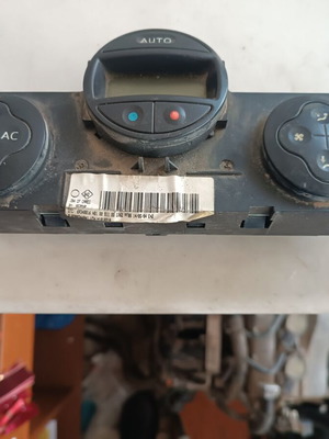 Χειριστήρια A/C για Renault Scenic '03-'09 σαν καινούργιο