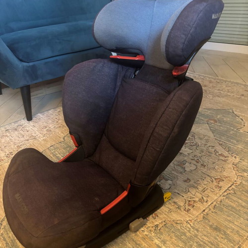Maxi-Cosi RodiFix AirProtect ISOFIX child car seat 15-36kg used