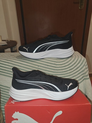 Puma Darter Pro 2 Athletic Shoes New Black White Size 38.5