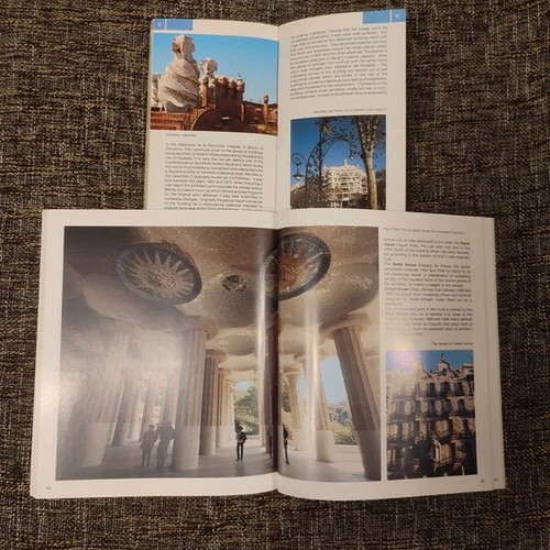 Set of 2 Barcelona Travel Guides like new