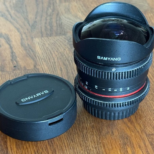 Samyang 8mm T3.8 VDSLR UMC Fish-eye CS II used ultra-wide lens
