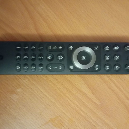 Cosmote Android TV box remote control like new