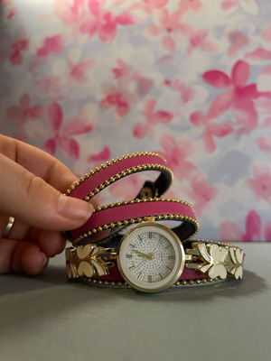 Watch bracelet new, white and pink, vintage style