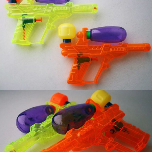 Old water guns 22cm from 1990s, set of 2