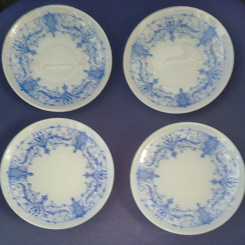 Vintage opaline plates, diameter 15 cm, set of 4