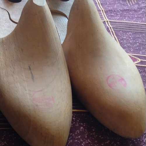 Traditional Leather Tsarouhia Set with Wooden Shoe Trees used, size 41