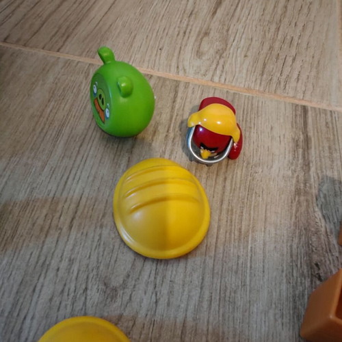 Angry Birds On Thin Ice game parts like new