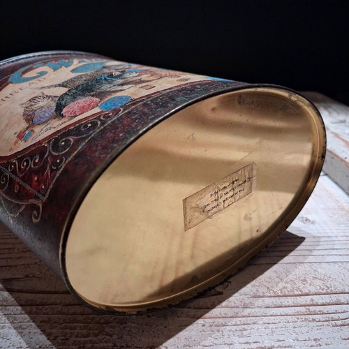 Vintage metal tin Wilson's The Nostalgia Collection like new