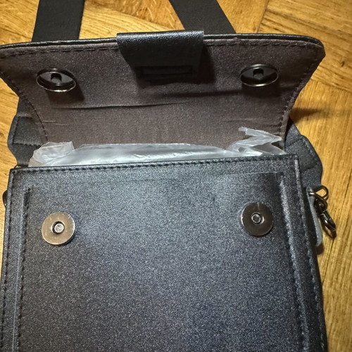 Black shoulder bag like new, can be used as handbag