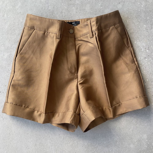 Women's shorts like new, size 38, brown, H&M