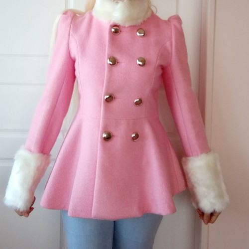 Pink coat with detachable fur sleeves like new