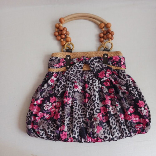 Summer shoulder bag like new, colorful fabric
