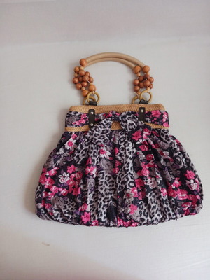 Summer shoulder bag like new, colorful fabric