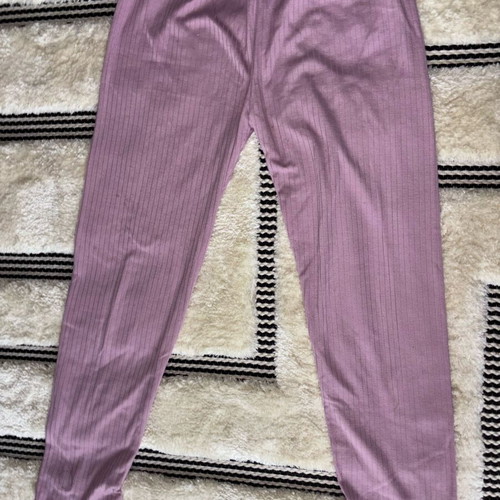 Lilac pajamas like new, pink and purple