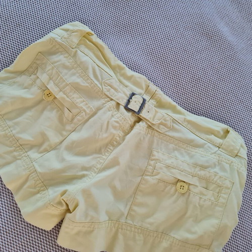 Women's shorts like new, modern low-rise, yellow, sizes S/M