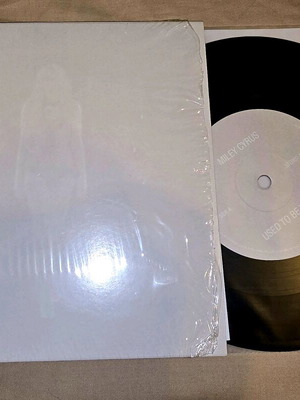 Miley Cyrus Use to be young vinyl record