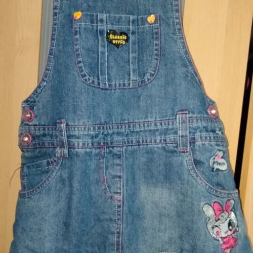 Baby dresses used, sizes 18 to 36 months