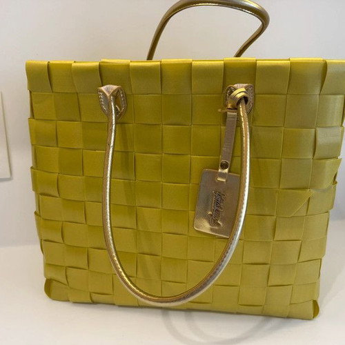 Fullah Sugah tote bag like new, lime with gold handles