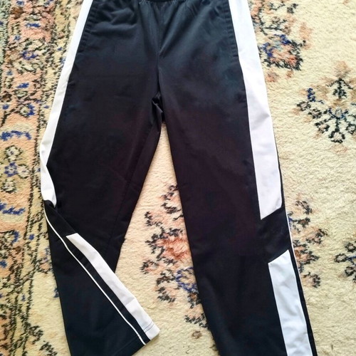 Puma sportswear like new, black and white, size S