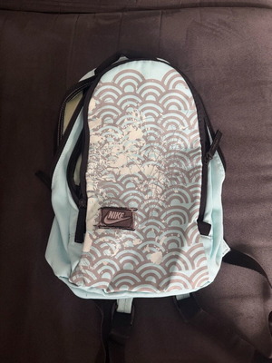 Vintage Nike backpack in sky blue like new