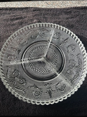 Glass serving platter like new decorative