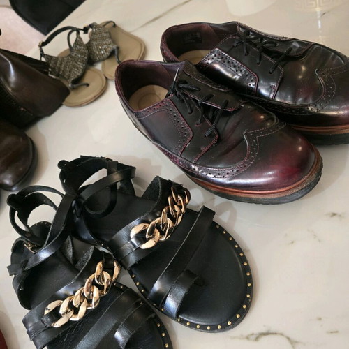 Pack of 5 refurbished winter and summer shoes