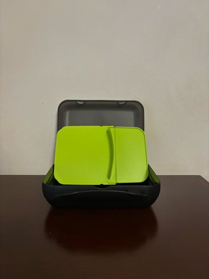 Tupperware lunch container with divider new