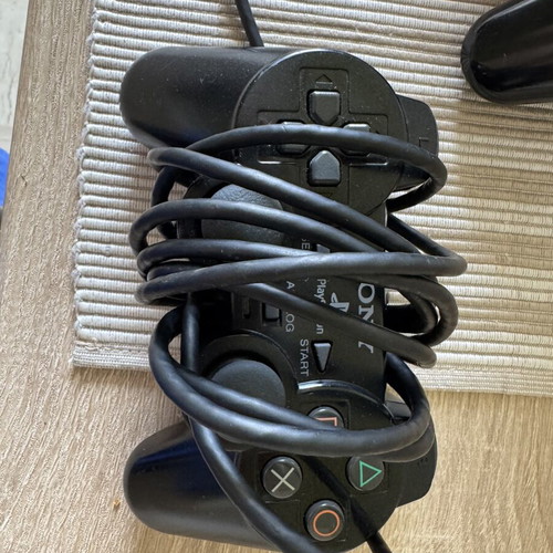 PlayStation 2 authentic controllers, pack of 2