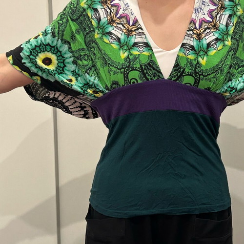 Xrtc blouse like new, multicolor green, size S