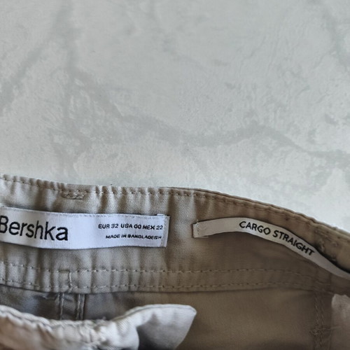 Bershka cargo pants like new, beige, size XXS