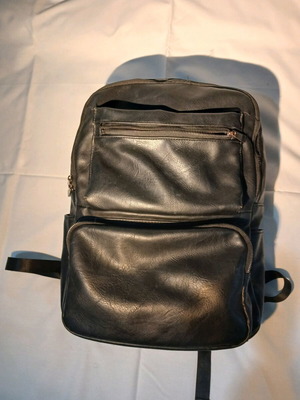 Μαύρο Backpack