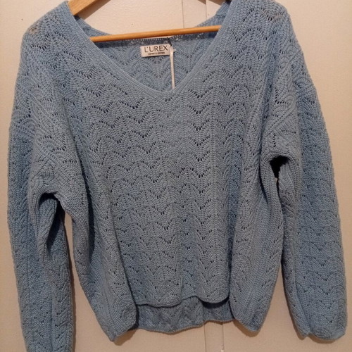 L'urex blue sweater size M like new