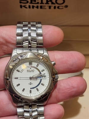 Seiko Kinetic watch new old stock