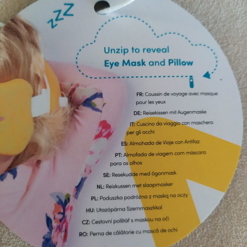 Travel pillow and eye mask Puckator Relaxeazzz Dexter the Bat new
