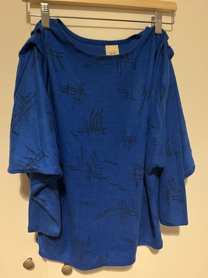 Blue blouse size S new, soft fabric