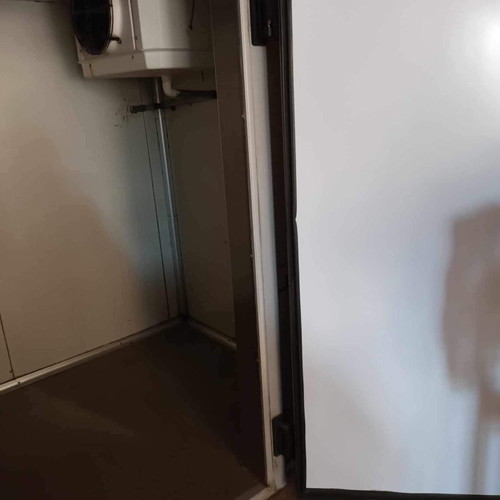 Professional space refrigerator used, 2 cubic meters capacity