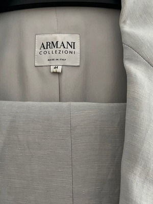 Γυναικείο κοστούμι Armani σαν καινούργιο, χρώμα πάγου, σακάκι και παντελόνι