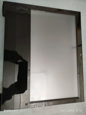 Computer screen like new, needs hard drive and memory
