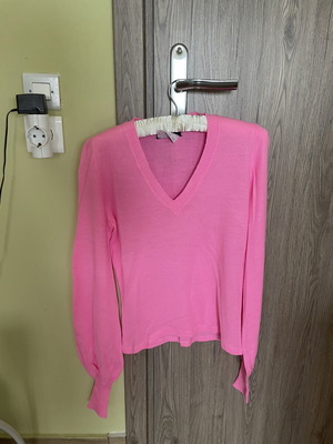 Fuchsia blouse like new, slim fit, winter